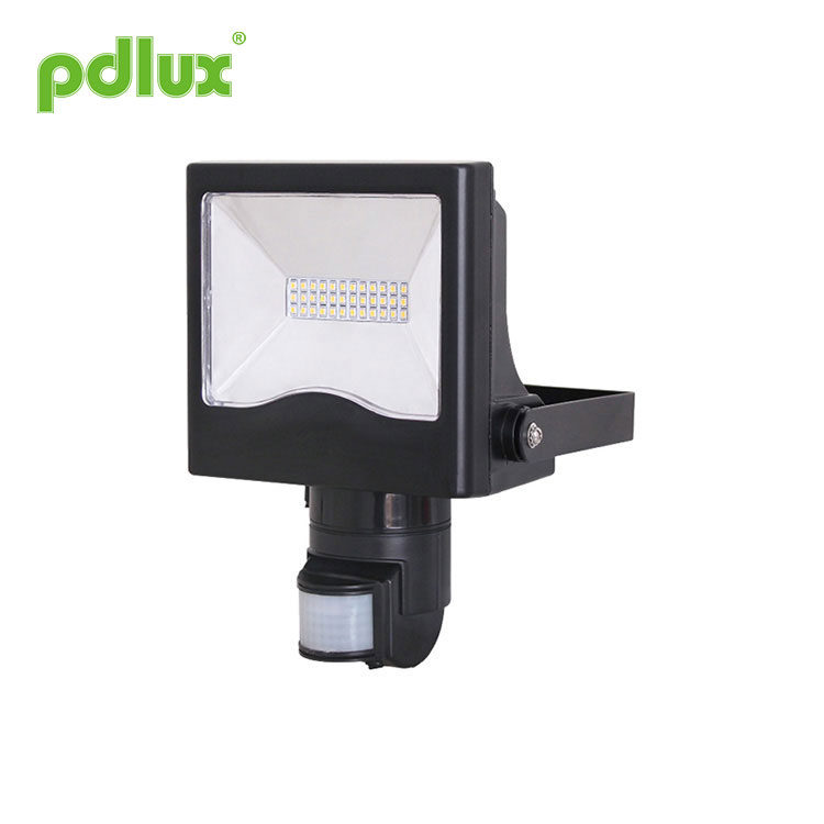 LED-es reflektor PIR mozgásérzékelővel